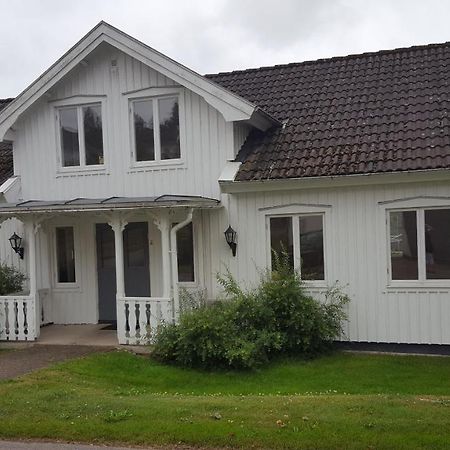 Hagabergets Vandrarhem Ullared Buitenkant foto